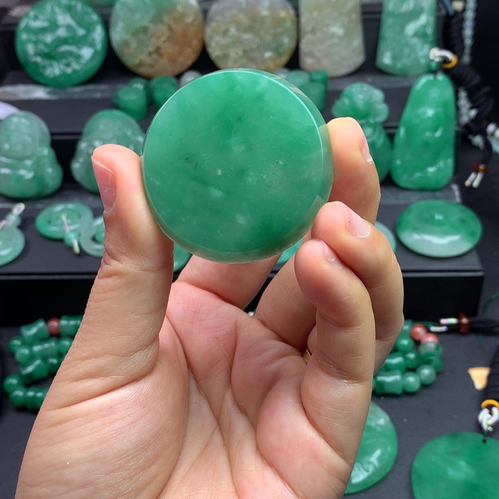 未镶嵌石英质玉珠宝半成品