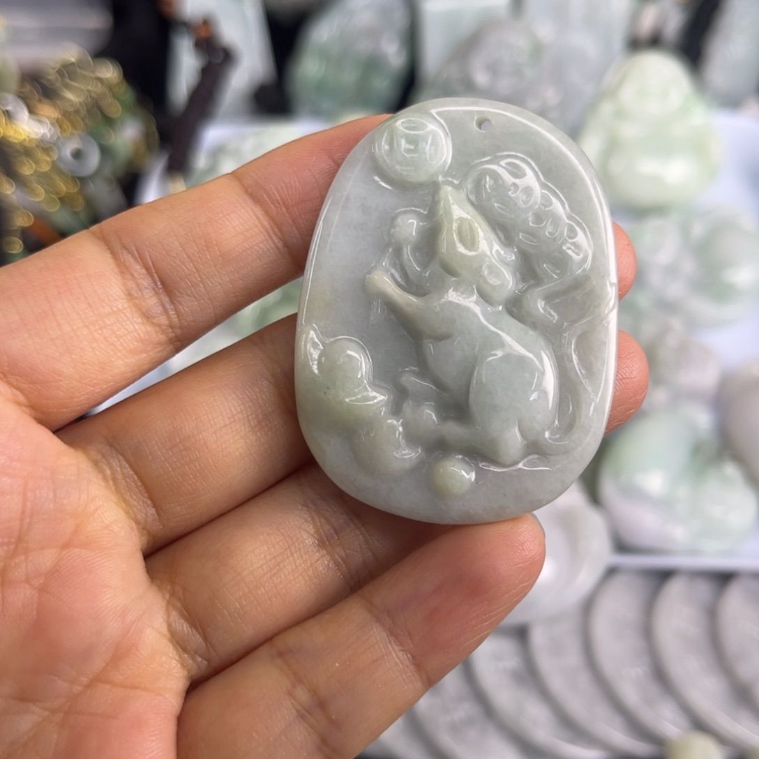 翡翠未镶嵌吊坠(不含链)