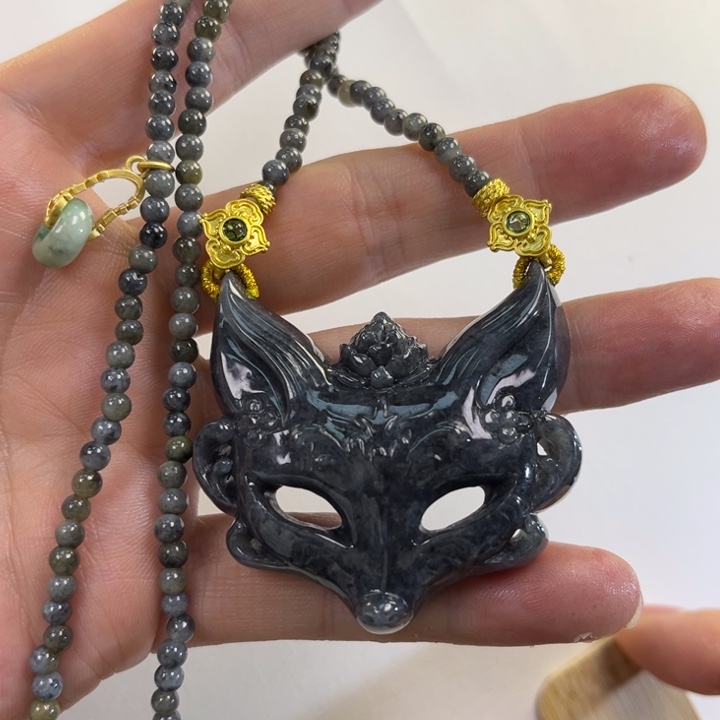 翡翠吊坠(赠链)未镶嵌代编织