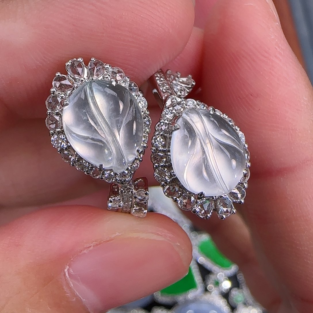 翡翠戒指18K金镶嵌天然翡翠