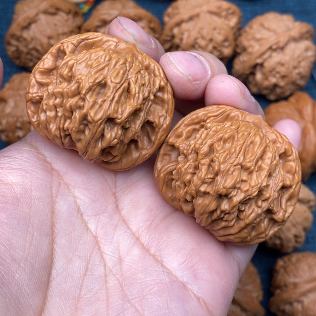 文玩核桃把件41精品狮虎兽