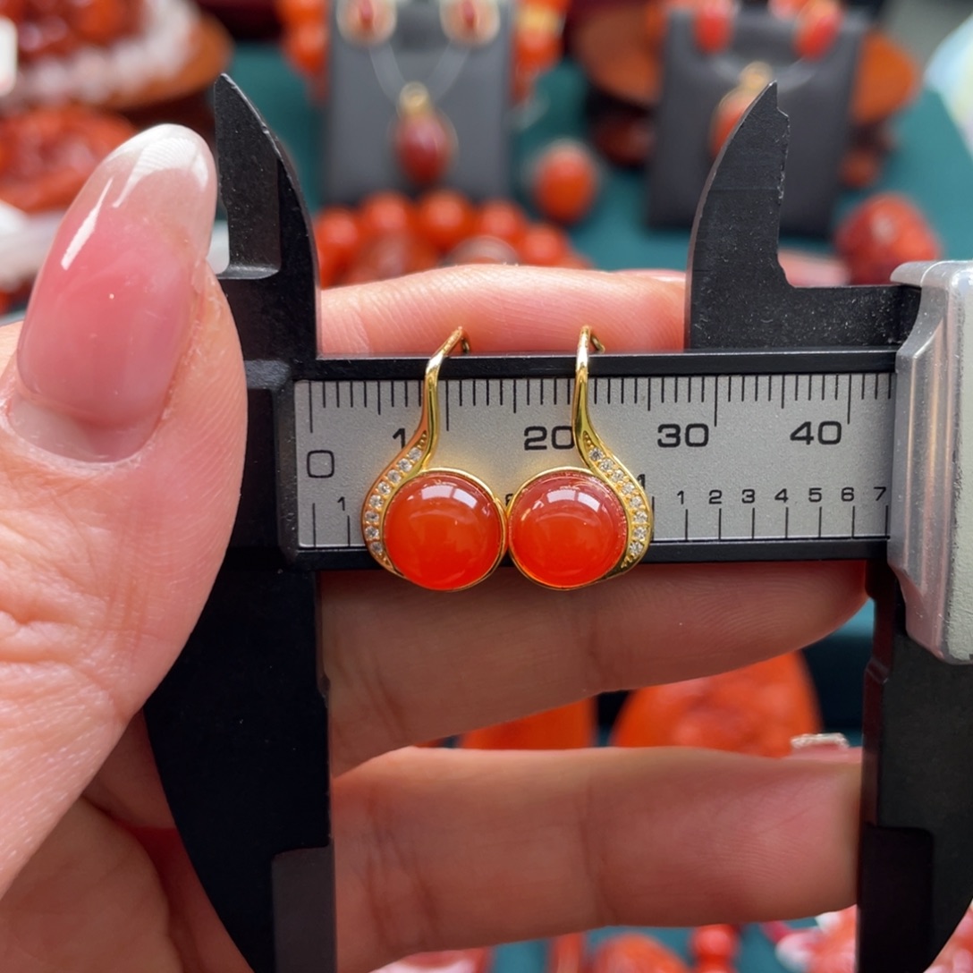 南红玛瑙银S925镶嵌保山南红蛋面冰红耳钩