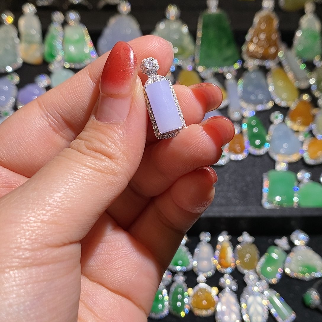 颈饰银S925镶嵌翡翠天然翡翠