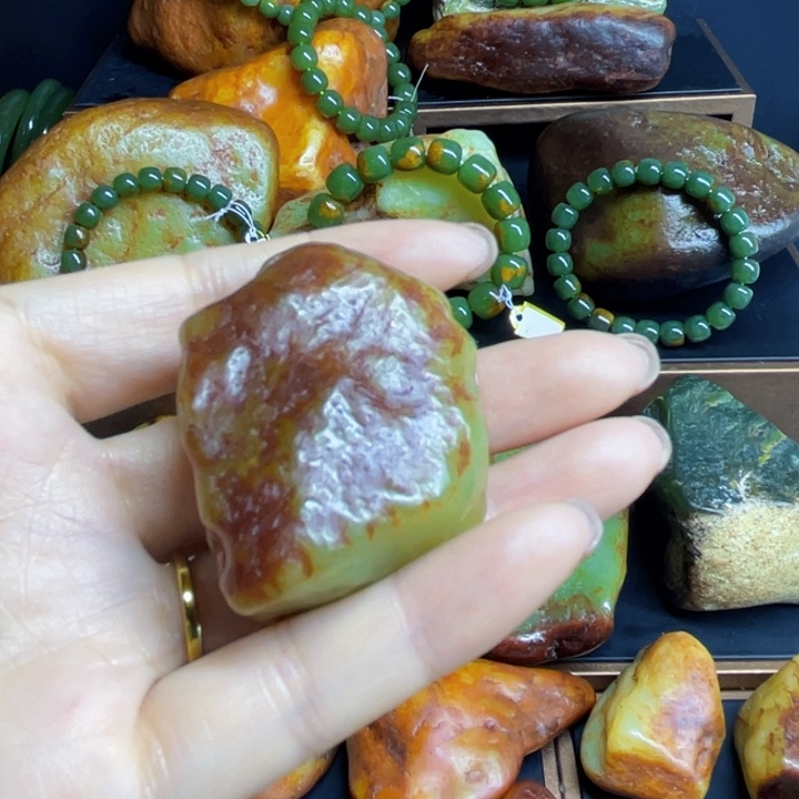 徐****和田玉未镶嵌手链