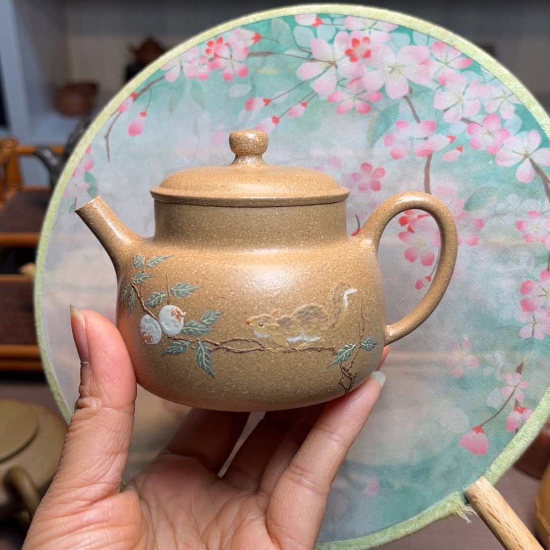 紫砂茶壶?****?手工制作