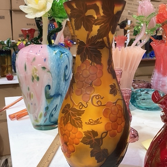 琉璃花瓶高39厘米口径11厘米