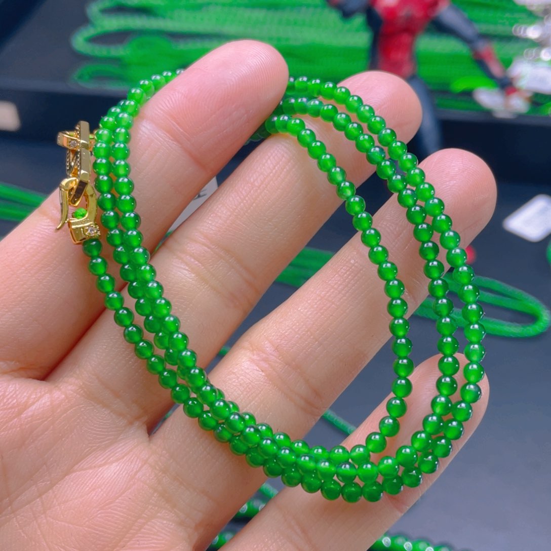 翡翠颈饰未镶嵌，1