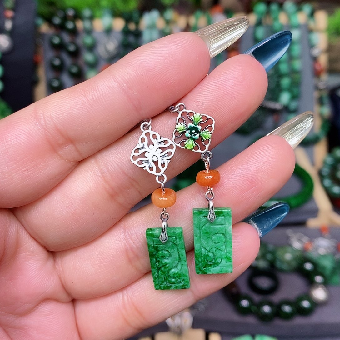 翡翠戒指银S925镶嵌漂亮美眉