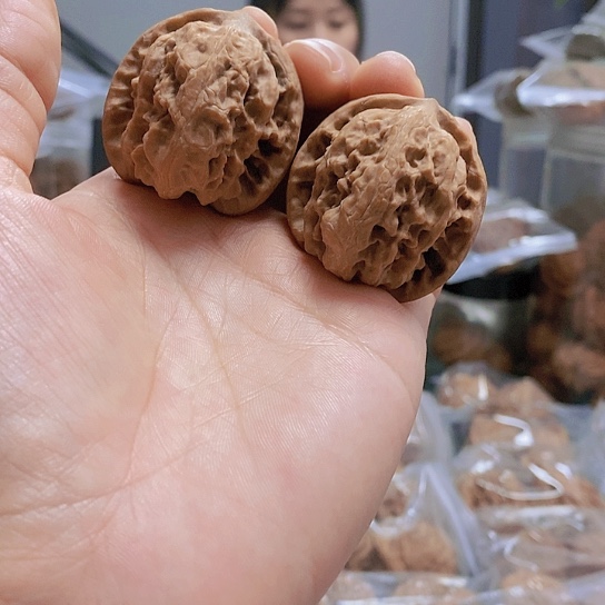 【闪购商品】把件文玩核桃38野狼蜡皮