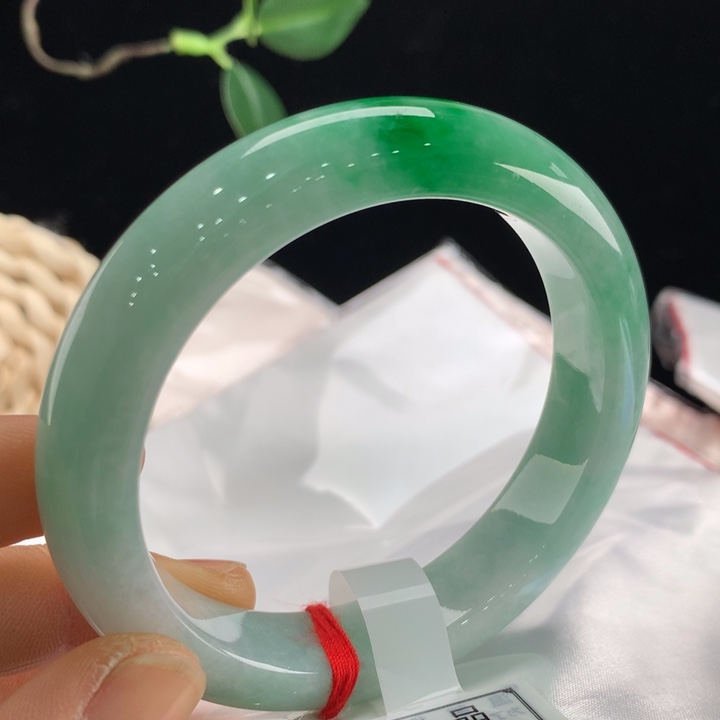 翡翠手镯未镶嵌111-0002