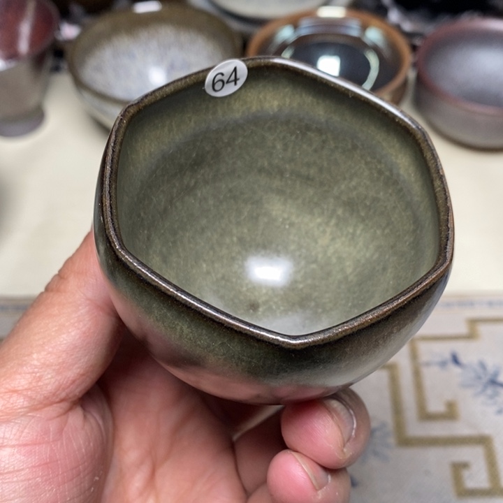 茶盏盏心茶器放漏了