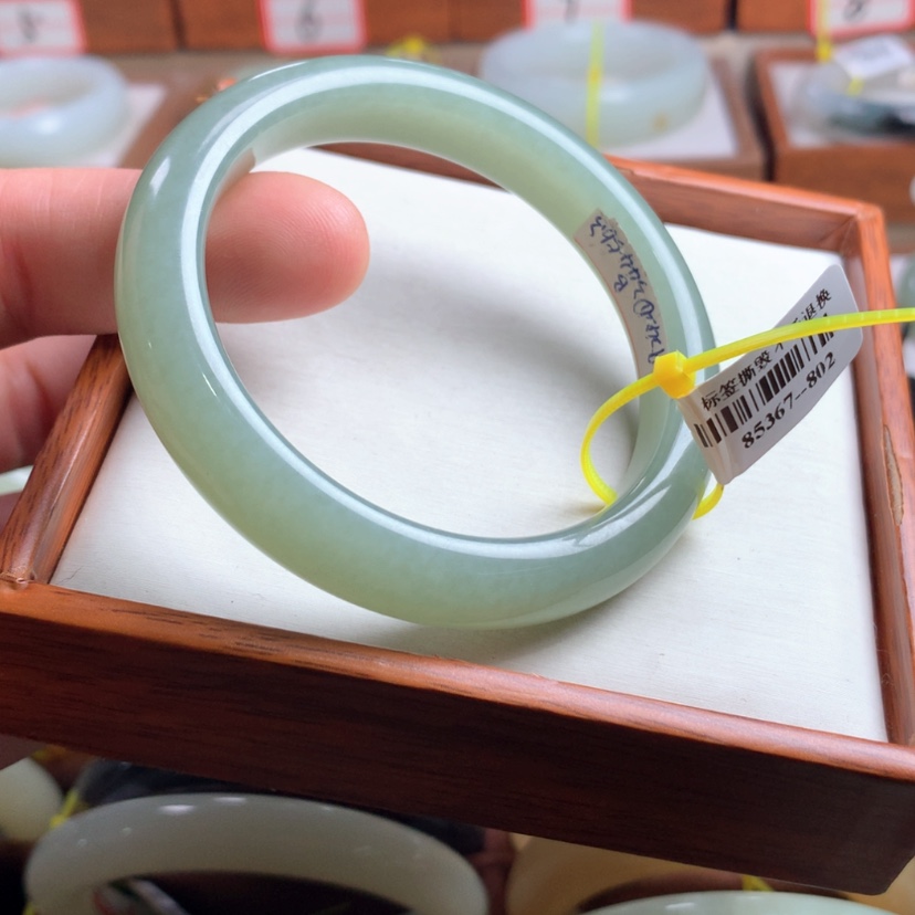 【闪购商品】和田玉手镯未镶嵌56.2