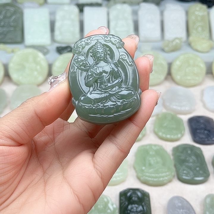 和田玉未镶嵌颈饰