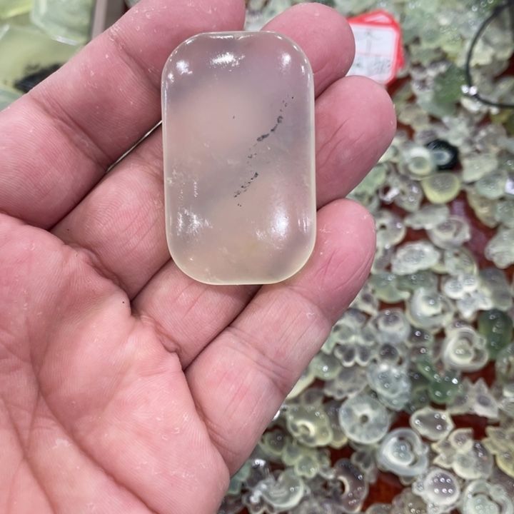 蛇纹石玉合金颈饰