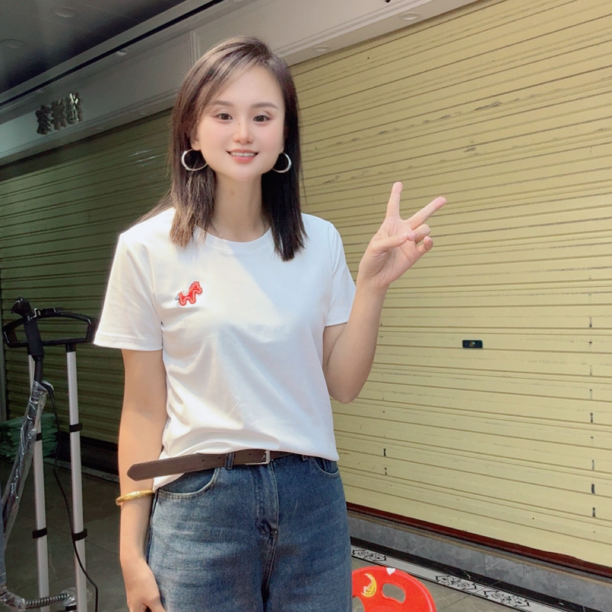 765刺绣小马圆领短袖纯棉T恤女百搭显瘦上衣