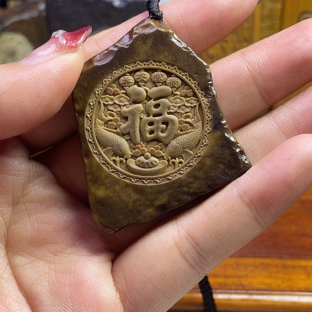 戈壁石257885214588632258