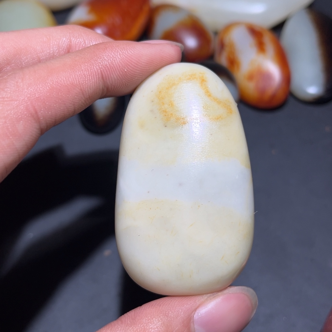 渭***客和田玉未镶嵌珠宝奇石