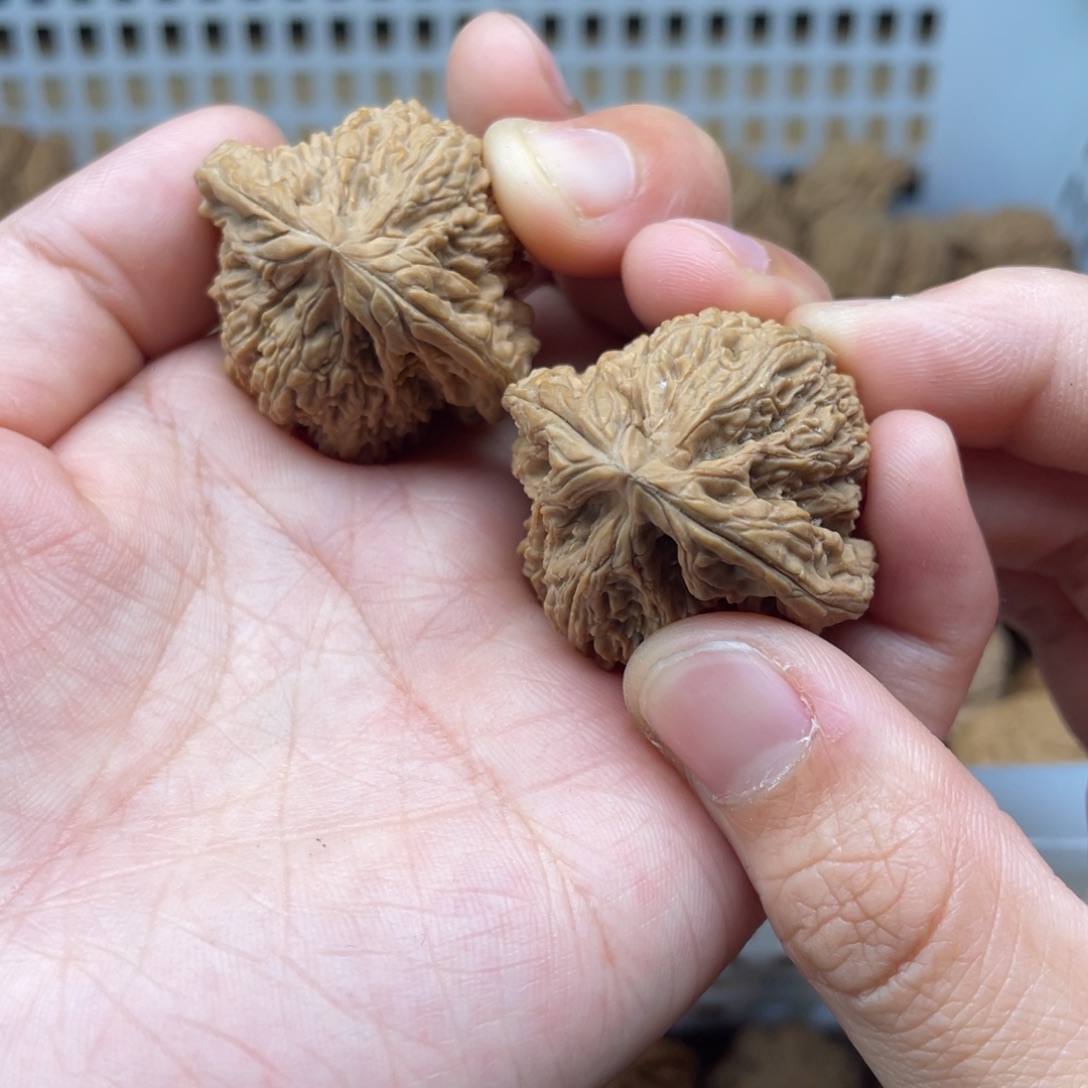 文玩核桃吊坠35南疆