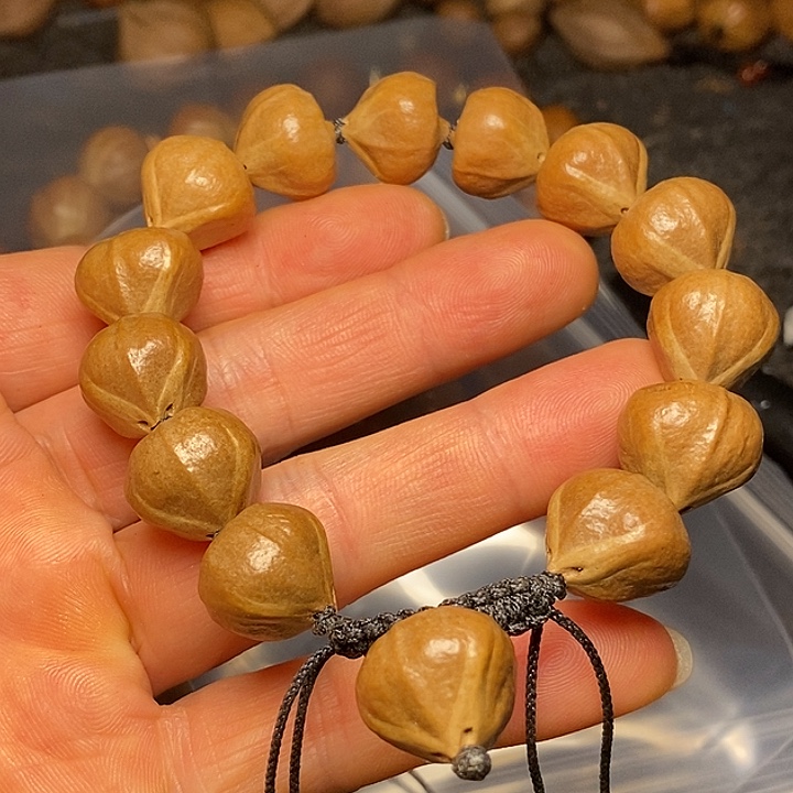 手串橄榄核1.5蒜头30号