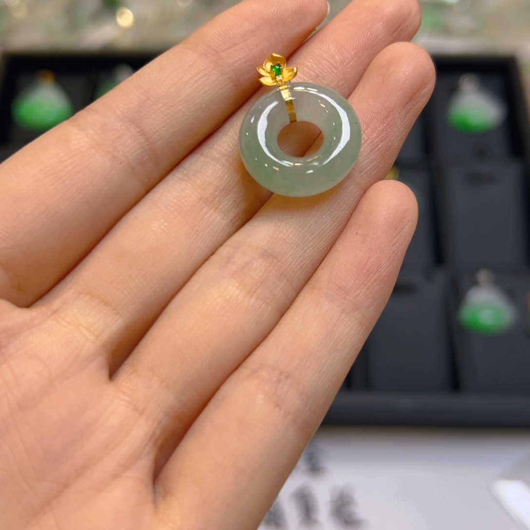 翡翠18K金镶嵌吊坠(不含链)