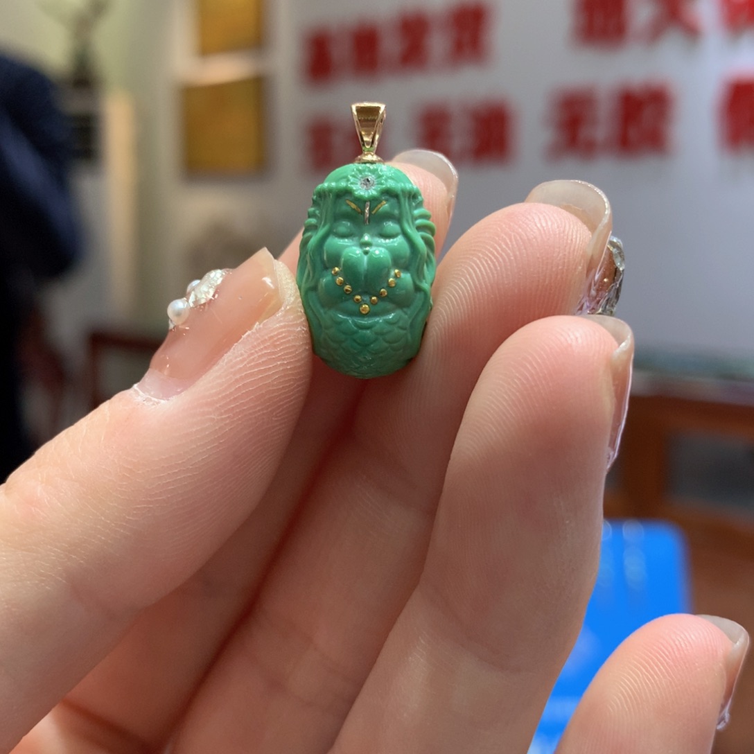 绿松石配饰18K金镶嵌
