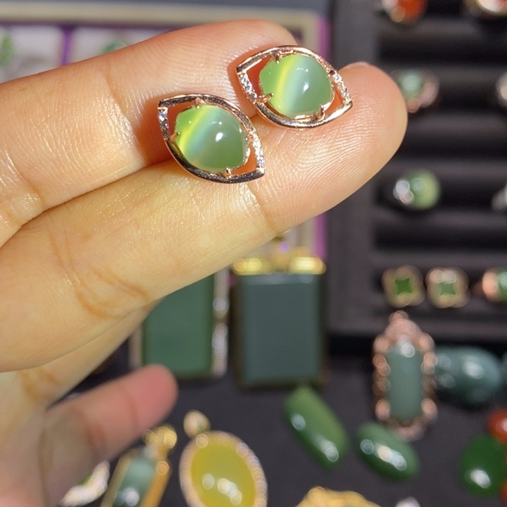 和田玉（碧玉）银S925镶嵌耳饰