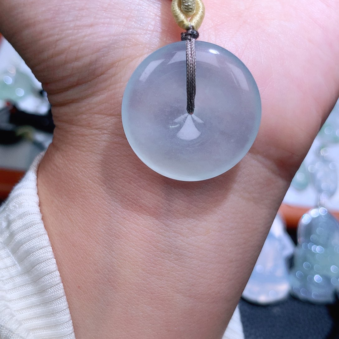 翡翠未镶嵌颈饰扣子