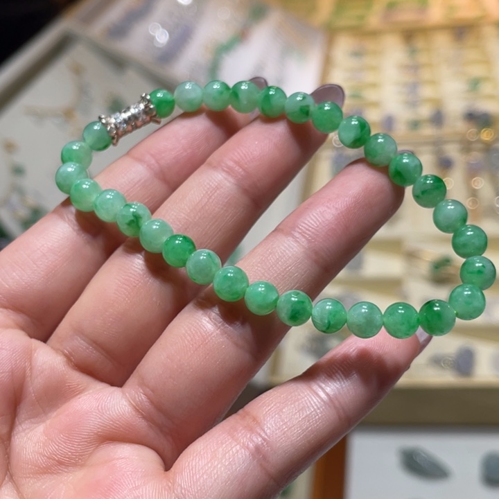 翡翠未镶嵌颈饰手串