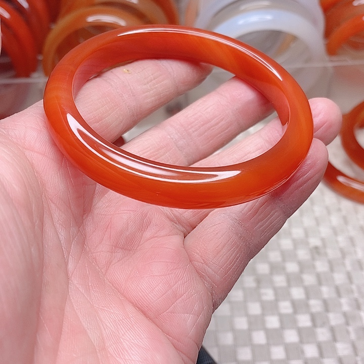 玛瑙/玉髓手镯未镶嵌