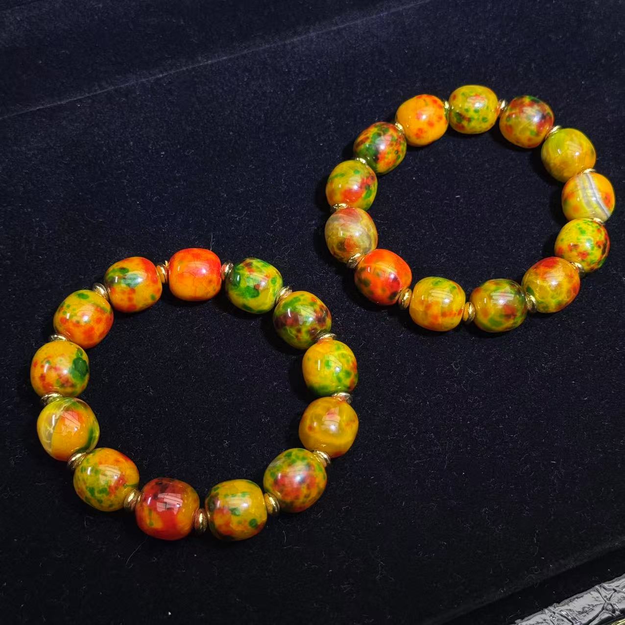 S6777-千草灵碧健妄石玛瑙桶珠手串-送礼佳品-多样性只发一件