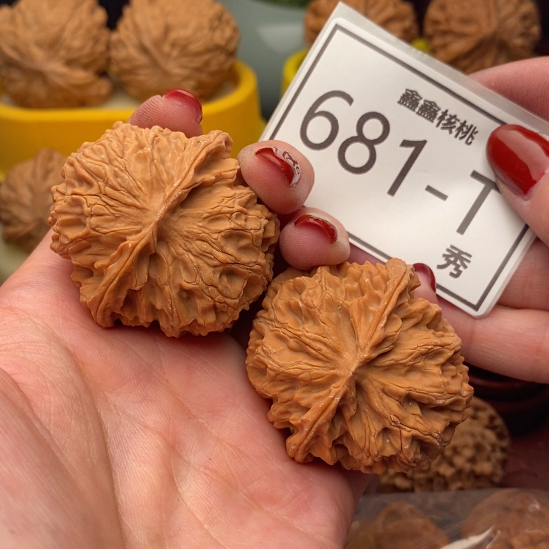 文玩核桃把件苹果园43