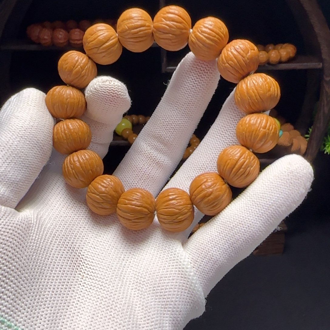 猴头核桃吊坠土豪