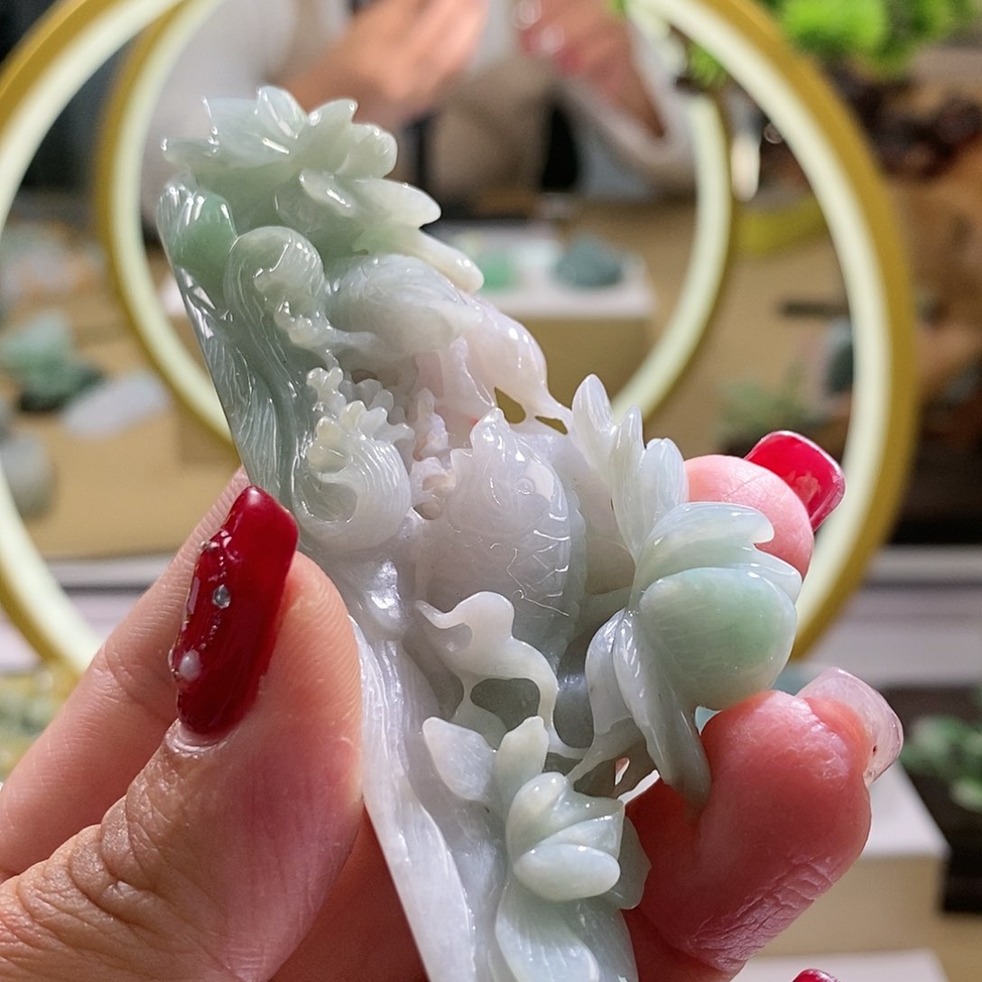 【闪购商品】翡翠颈饰未镶嵌鱼