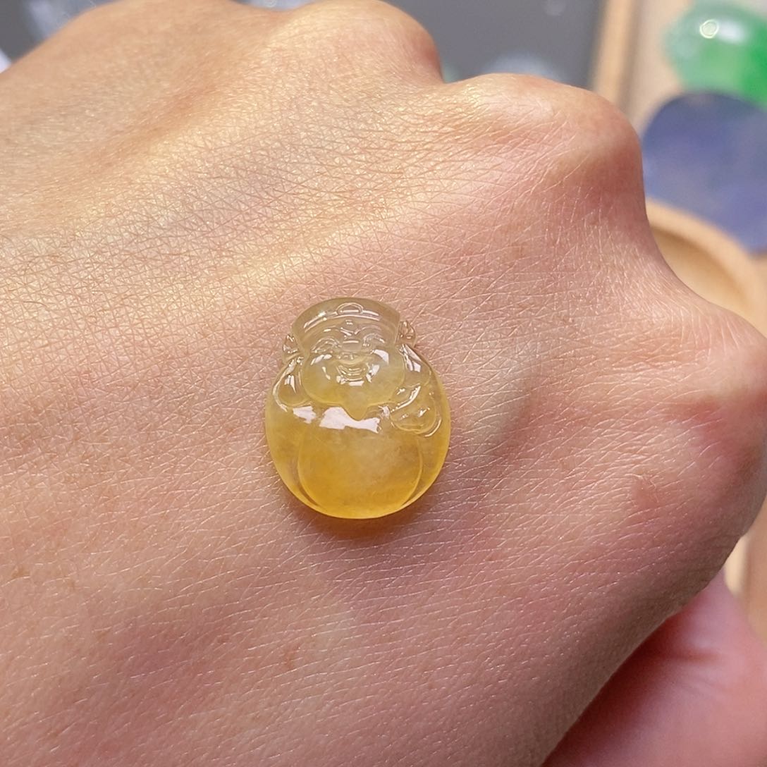 翡翠颈饰未镶嵌继*翡翠