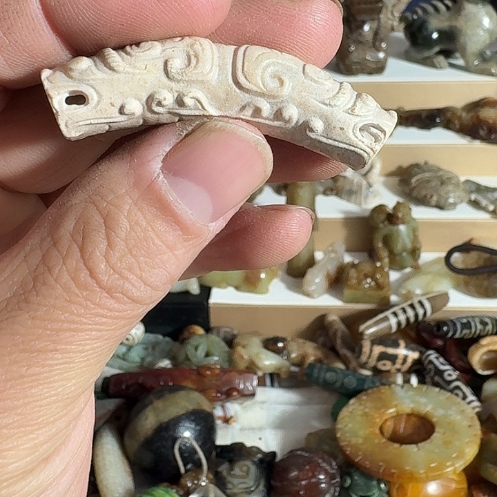 精***州陶摆件瓷器等艺术作品多次