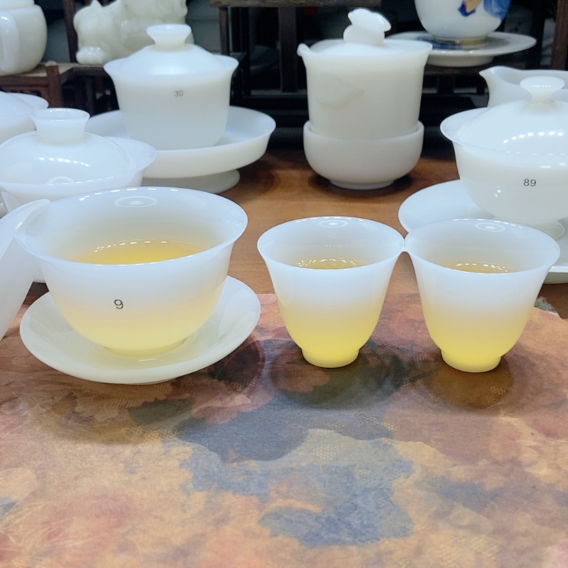 【闪购商品】我不敢看电视我要把电视打开电视机