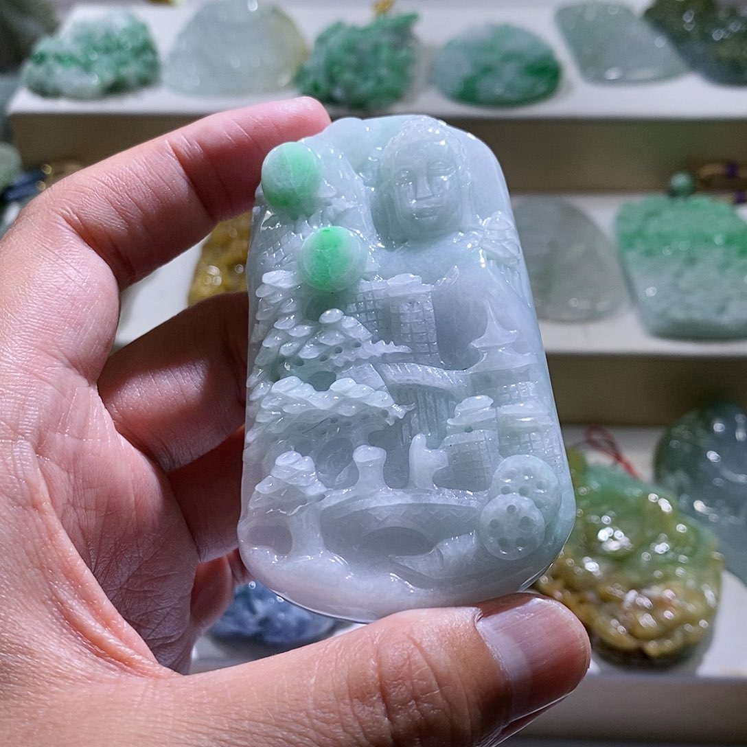 【闪购商品】翡翠颈饰未镶嵌山水佛