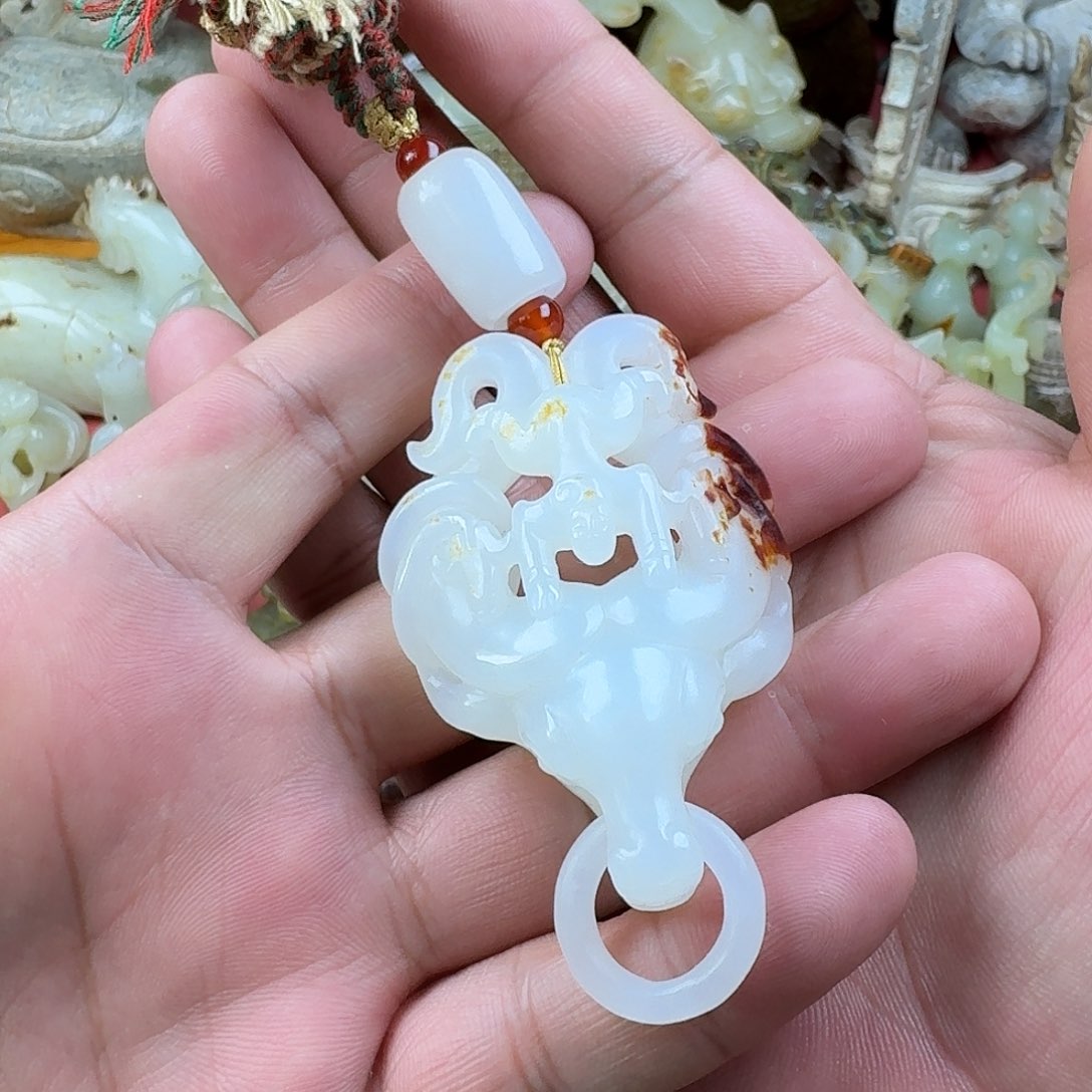 和田玉（糖玉）挂件未镶嵌