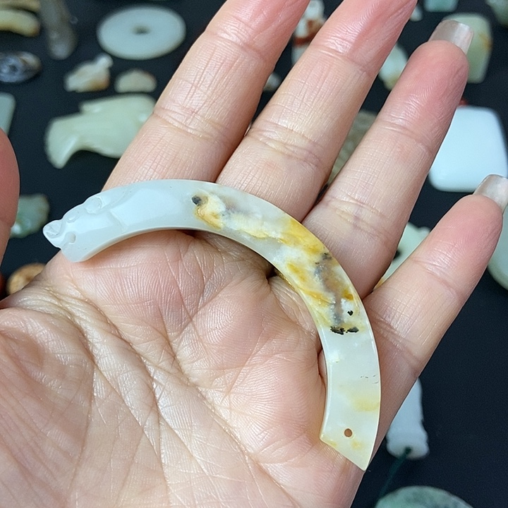 和田玉（糖玉）挂件未镶嵌