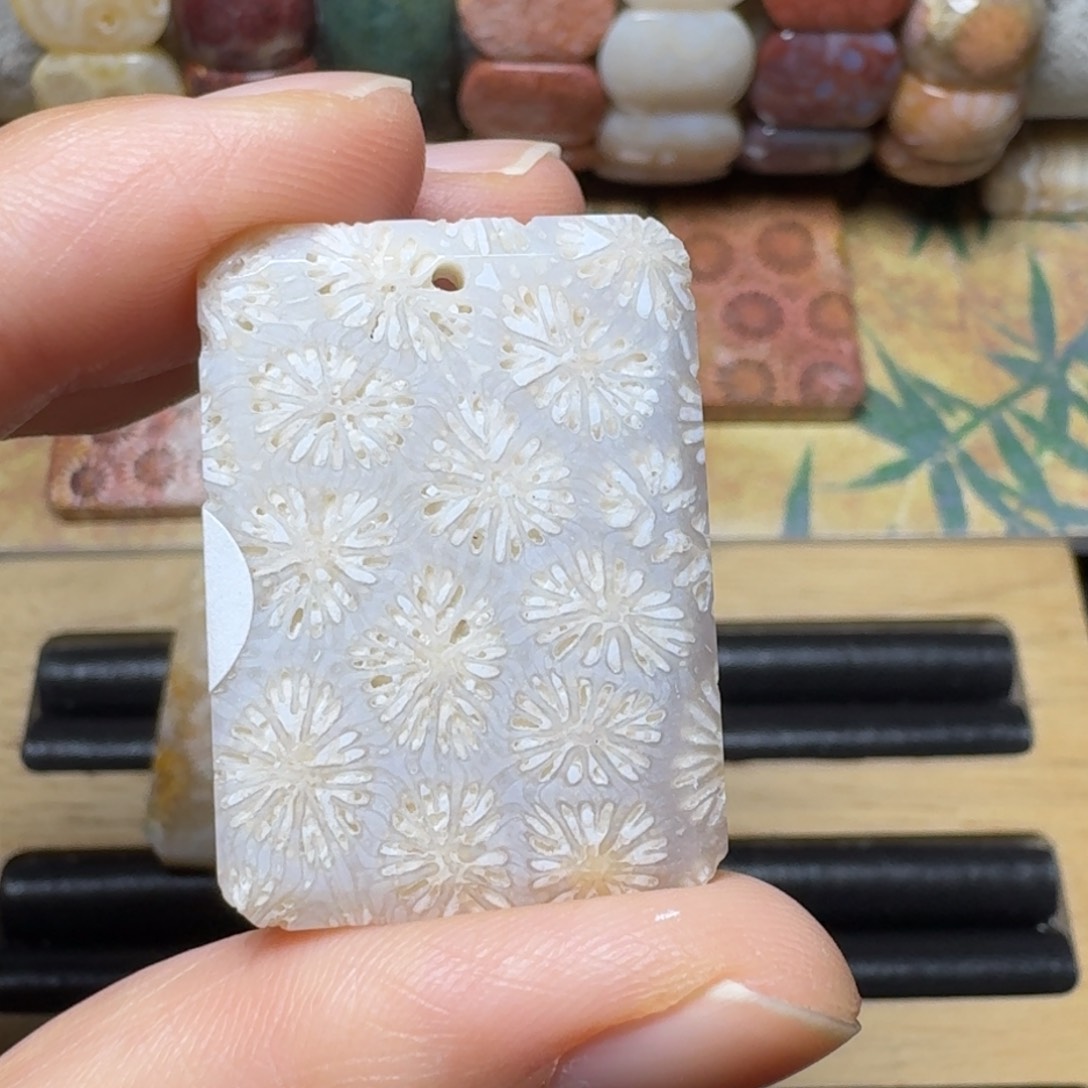 硅化玉雪花骨骼未镶嵌
