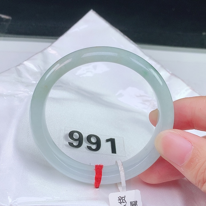 翡翠未镶嵌手镯翡翠