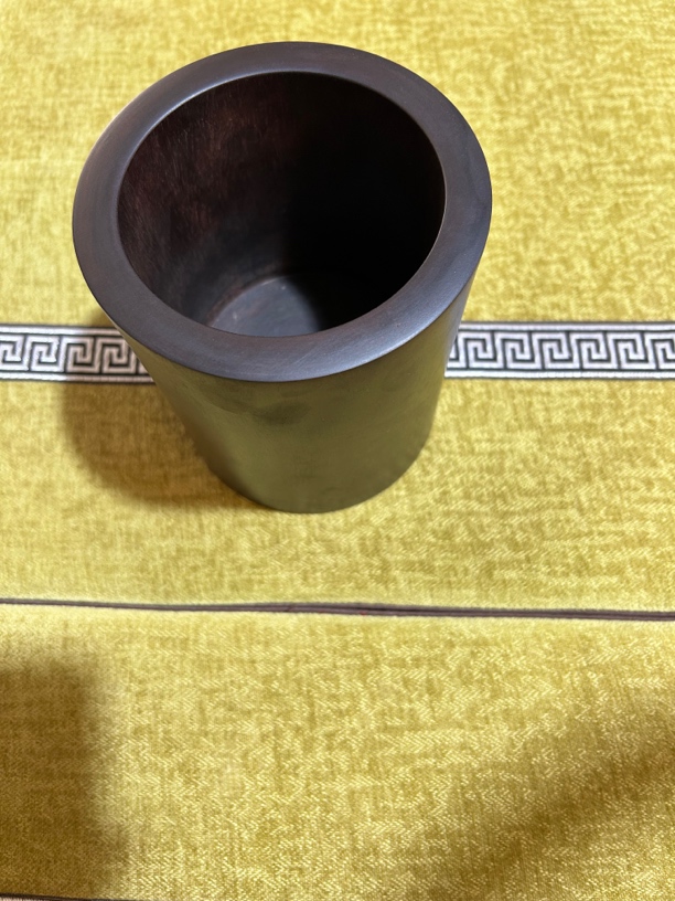 小叶紫檀 “素面” 笔桶   尺寸：直径12.6 高14.5