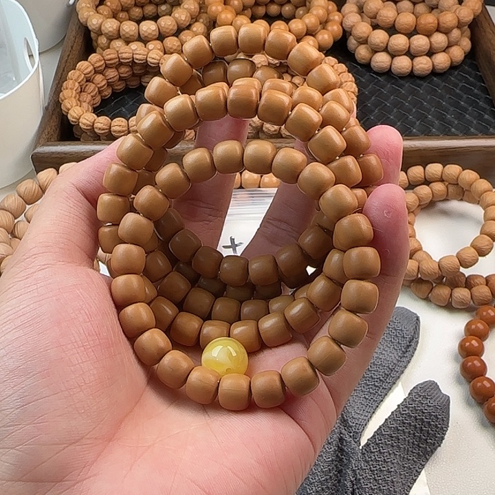 猴头核桃手串9+返油道珠带配饰手套