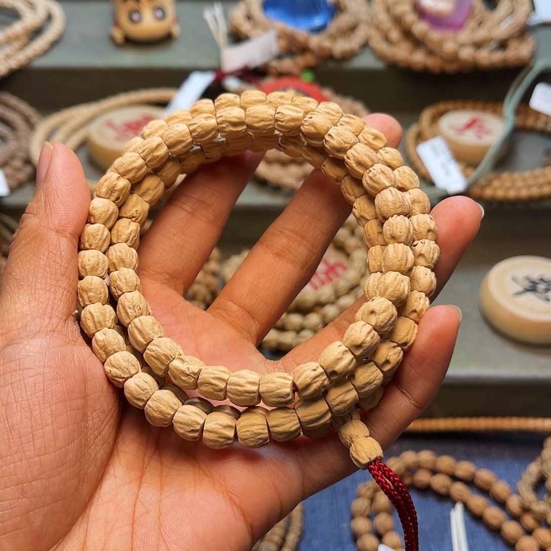 尉****柏香籽/百香籽吊坠