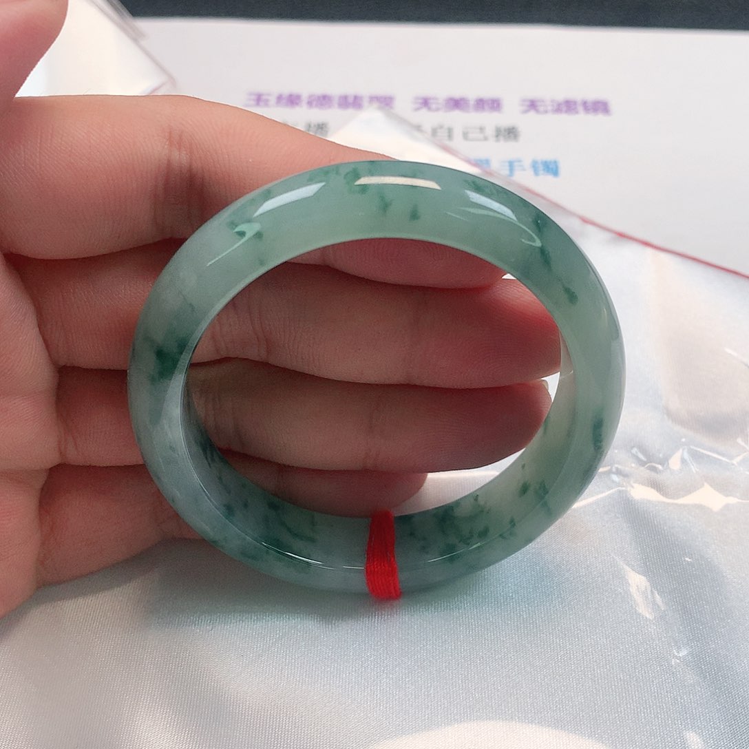 翡翠手镯未镶嵌285号