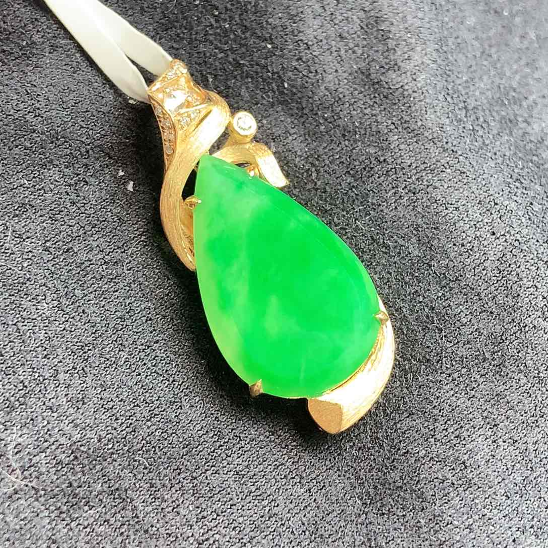 翡翠颈饰18K金镶嵌上新