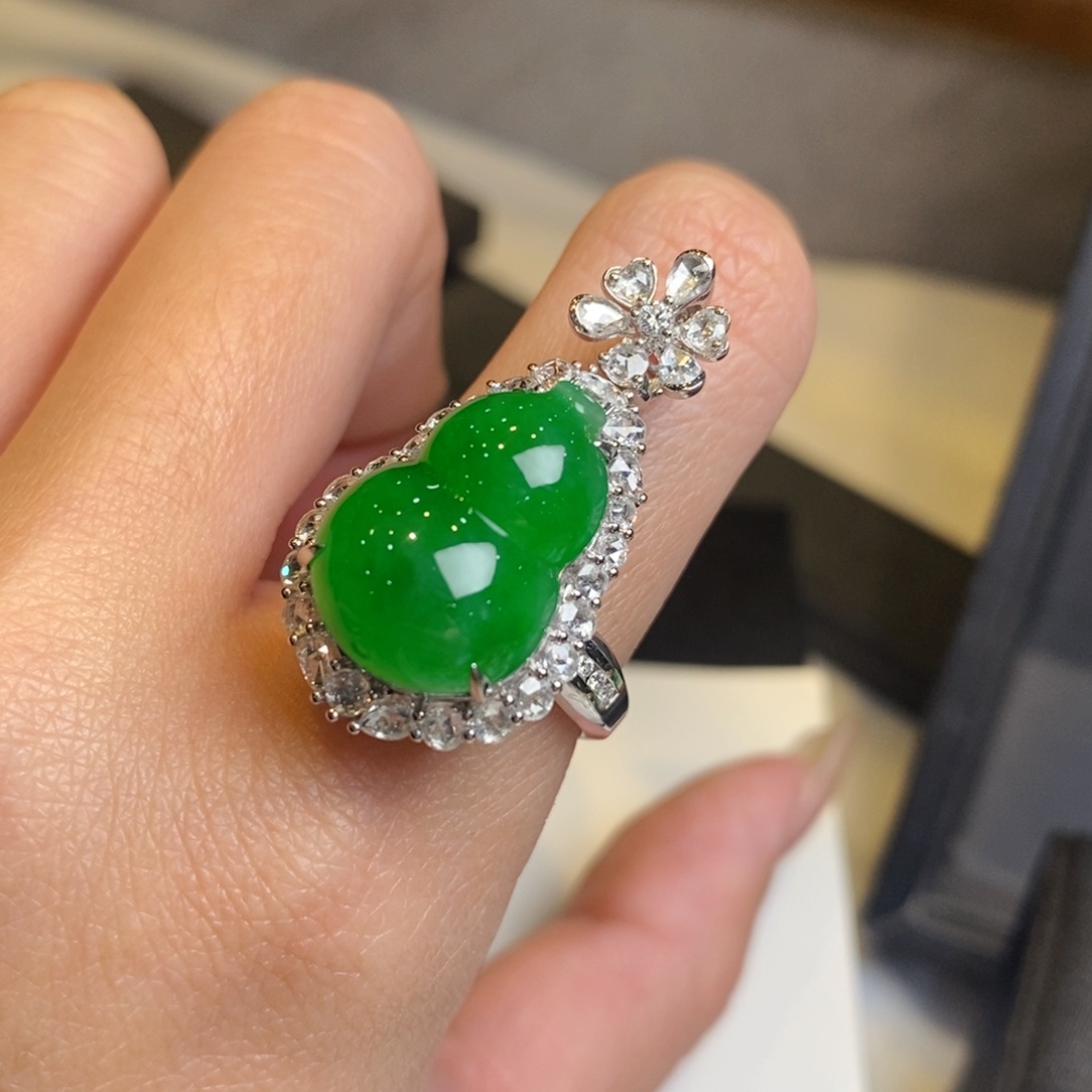 翡翠戒指18K金镶嵌葫芦戒指吊坠两用款