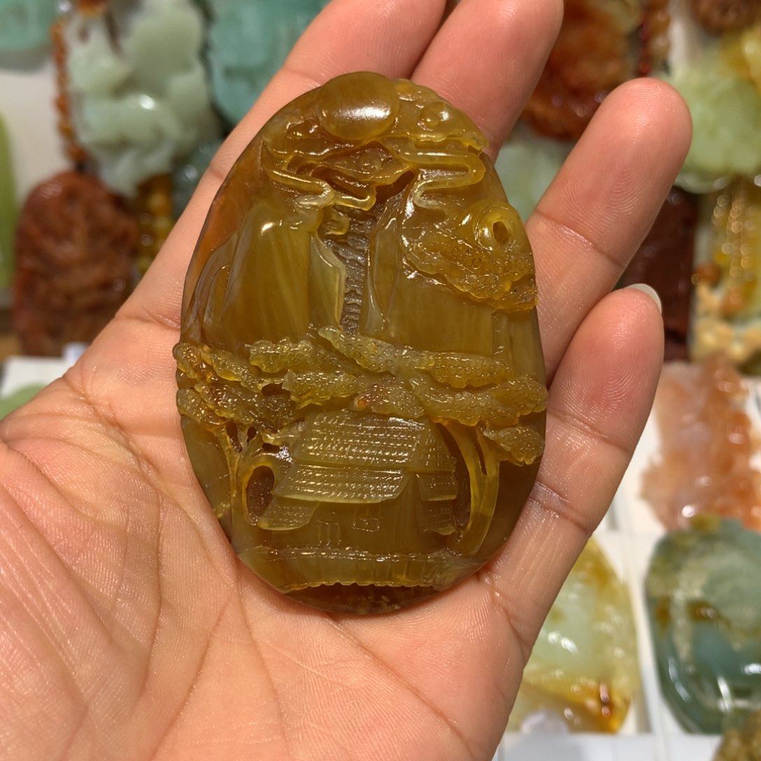 蛇纹石玉未镶嵌颈饰