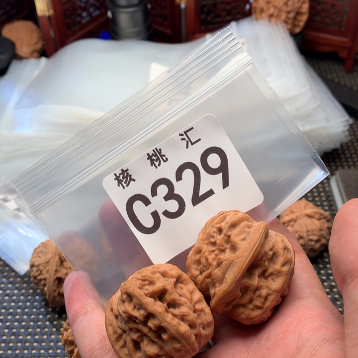 吊坠文玩核桃沉水狮子头