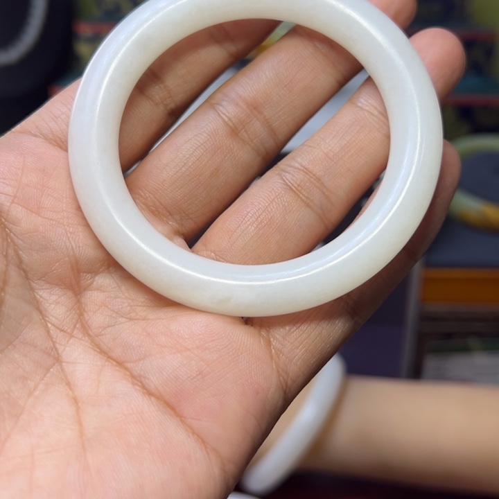 和田玉（白玉）未镶嵌手镯T***y